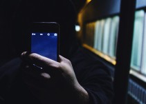 Condenado por enviar a su pareja 469 mensajes de WhatsApp en un mes