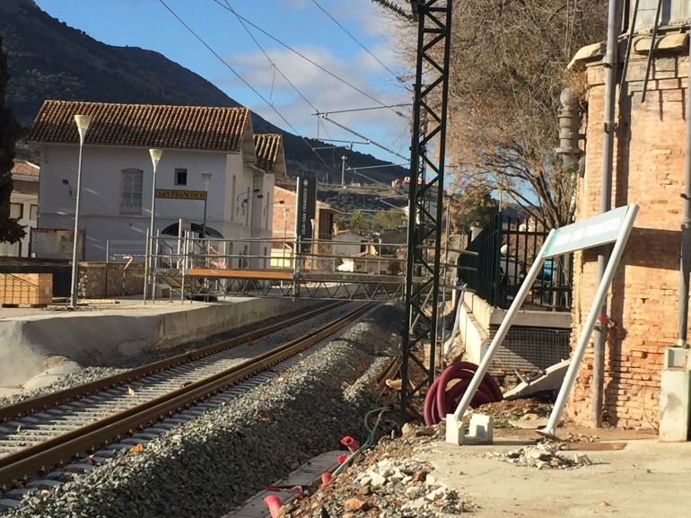 Pasarela en la estación de Loja Pasarela en la estación de Loja