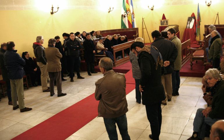 Capilla ardiente de Manuel Moneo Lara en el cabildo viejo Capilla ardiente de Manuel Moneo Lara en el cabildo viejo