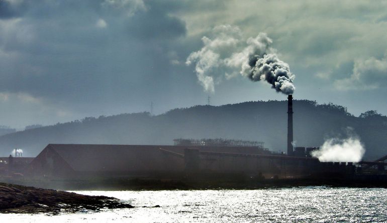 Fábrica de Alcoa en San Cibrao Fábrica de Alcoa en San Cibrao