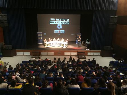 La campaña “Sin respeto no hay juego” llega a Navarra La campaña “Sin respeto no hay juego” llega a Navarra
