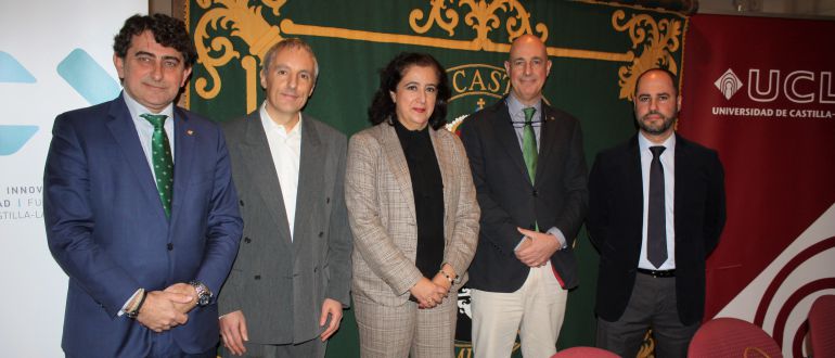 La economía de Castilla-La Mancha ha crecido un 2,3% en el tercer trimestre de 2017, según el termómetro económico regional, presentado este miércoles en Toledo La economía de Castilla-La Mancha ha crecido un 2,3% en el tercer trimestre de 2017, según el termómetro económico regional, presentado este miércoles en Toledo
