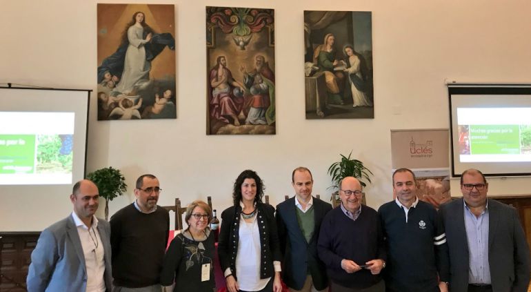 Ponentes de la III Jornada Técnica Divulgativa sobre vino y sostenibilidad celebrada en Uclés Ponentes de la III Jornada Técnica Divulgativa sobre vino y sostenibilidad celebrada en Uclés
