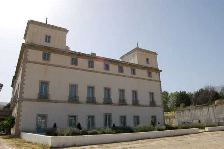 Palacio del Infante en Arenas de San Pedro Palacio del Infante en Arenas de San Pedro