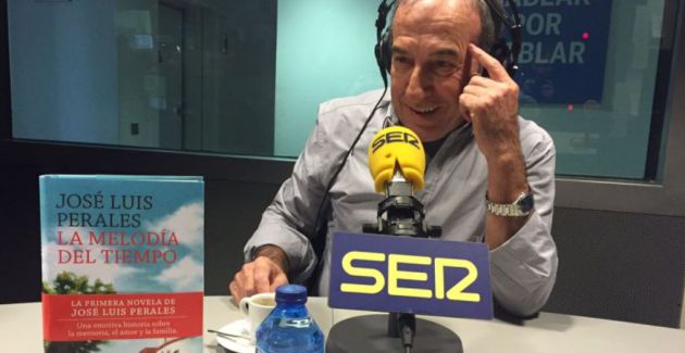 Perales en la SER en la entrevista de presentación de su primer libro. Perales en la SER en la entrevista de presentación de su primer libro.