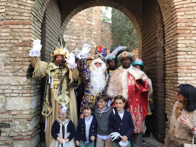 Cabalgata de Málaga: La cabalgata de Reyes llena de ilusión las calles de Málaga Cabalgata de Málaga: La cabalgata de Reyes llena de ilusión las calles de Málaga