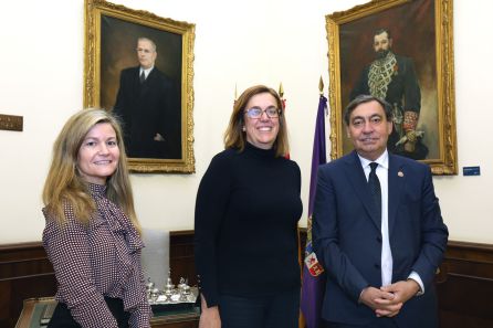 El Fiscal General ha pasado también por la Diputación de Palencia El Fiscal General ha pasado también por la Diputación de Palencia