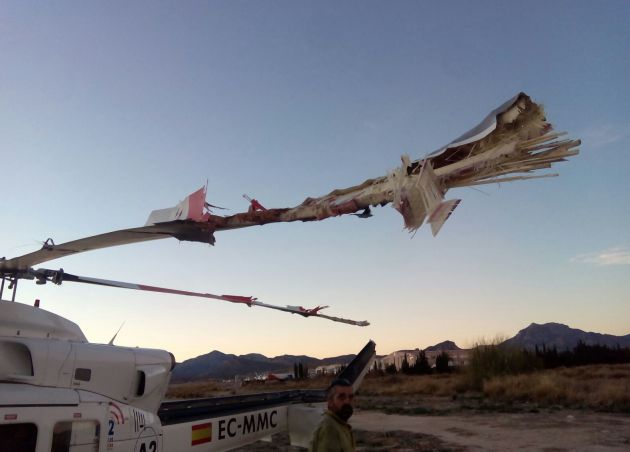 Así ha quedado el rotor principal del helicóptero accidentado Así ha quedado el rotor principal del helicóptero accidentado
