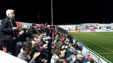 El público animando al Formentera El público animando al Formentera