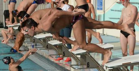 Víctor Antoñón se lanza a la piscina en Indianápolis Víctor Antoñón se lanza a la piscina en Indianápolis