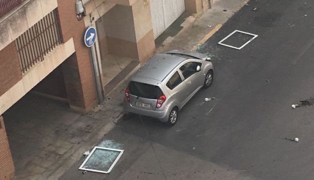 El detenido llegó a romprer las ventanas de la vivienda de su expareja El detenido llegó a romprer las ventanas de la vivienda de su expareja