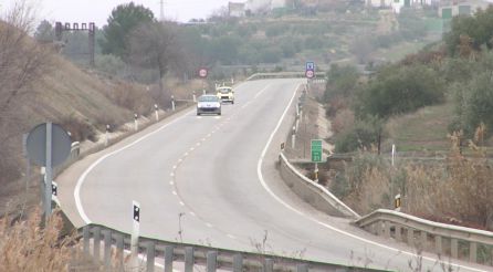 La A-315 esta siendo reparada en tres de sus tramos mas deteriorados La A-315 esta siendo reparada en tres de sus tramos mas deteriorados