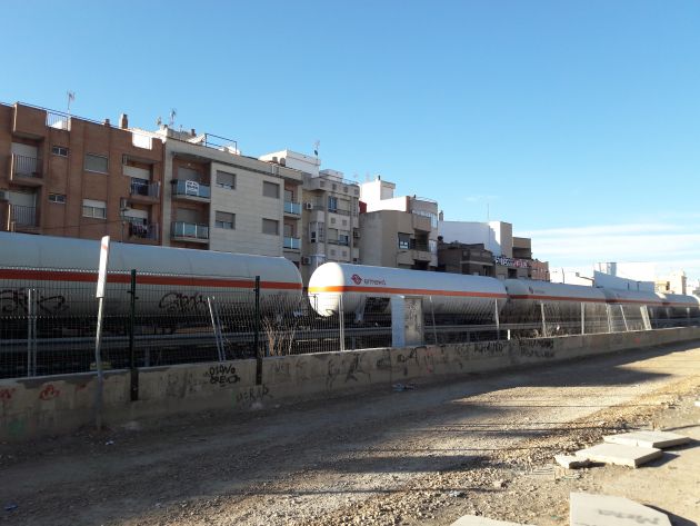 Ciento treinta y siete mil toneladas de mercancías peligrosas pasan por Alcantarilla y Murcia cada año Ciento treinta y siete mil toneladas de mercancías peligrosas pasan por Alcantarilla y Murcia cada año