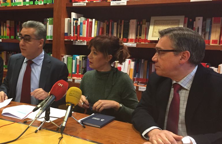 Representantes de la Delegación del Colegio de Abogados en el Bierzo Representantes de la Delegación del Colegio de Abogados en el Bierzo
