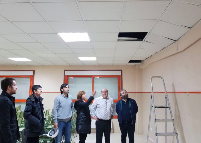 Así quedó el falso techo. Así quedó el falso techo.