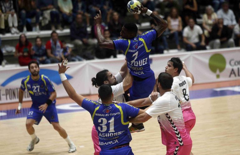 El BM Guadalajara se enfrentará al Teucro de Pontevedra en la 4ª eliminatoria de la Copa del Rey: Teucro y Quabit Guadalajara se jugarán estar en la fase final de la Copa del Rey de Balonmano El BM Guadalajara se enfrentará al Teucro de Pontevedra en la 4ª eliminatoria de la Copa del Rey: Teucro y Quabit Guadalajara se jugarán estar en la fase final de la Copa del Rey de Balonmano