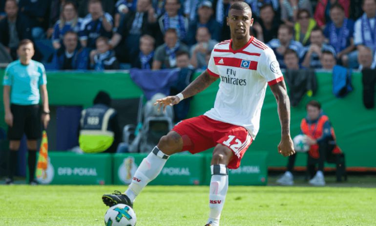 Walace Souza, durante un partido con la camiseta del Hamburgo. Walace Souza, durante un partido con la camiseta del Hamburgo.