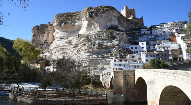 Alcalá del Júcar recibirá 890.000 euros de Fomento Alcalá del Júcar recibirá 890.000 euros de Fomento