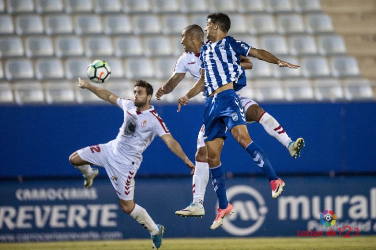 Pomares y Rodri en el partido de la primera vuelta en el Artés Carrasco Pomares y Rodri en el partido de la primera vuelta en el Artés Carrasco