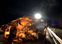 Tres fallecidos en una colisión frontal en la A-8, a la altura de Caviedes