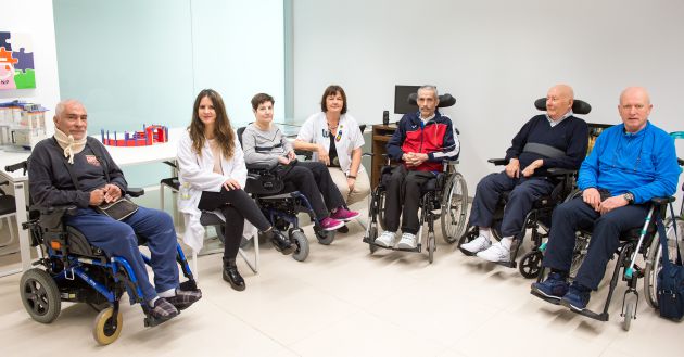 La doctora Pozuelo en una de sus terapias La doctora Pozuelo en una de sus terapias
