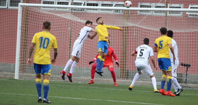 El Lorca Deportiva da la campanada, el Jumilla se estrella y pinchazo del UCAM El Lorca Deportiva da la campanada, el Jumilla se estrella y pinchazo del UCAM