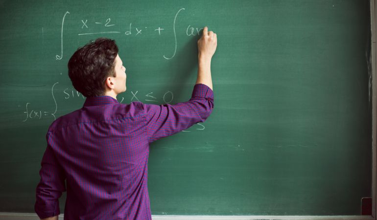 Las Matemáticas son una asignatura, pero las matemáticas son una ciencia Las Matemáticas son una asignatura, pero las matemáticas son una ciencia