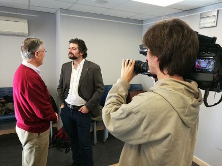 El coordinador de IU en Segovia José Luis Ordoñez junto al portavoz en las Cortes Regionales José Sarrión (d) El coordinador de IU en Segovia José Luis Ordoñez junto al portavoz en las Cortes Regionales José Sarrión (d)