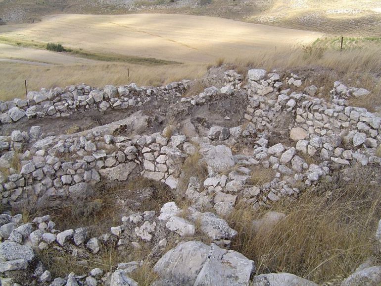 Resultado de imagen de yacimiento arqueologico alconchel