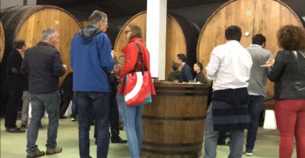 Ambiente en sidrería Ambiente en sidrería