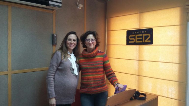 A la izquierda de la imagen: la soprano lírica Aurora Gómez A la izquierda de la imagen: la soprano lírica Aurora Gómez