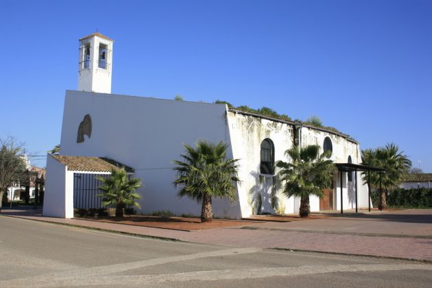 Iglesia de Algallarín Iglesia de Algallarín
