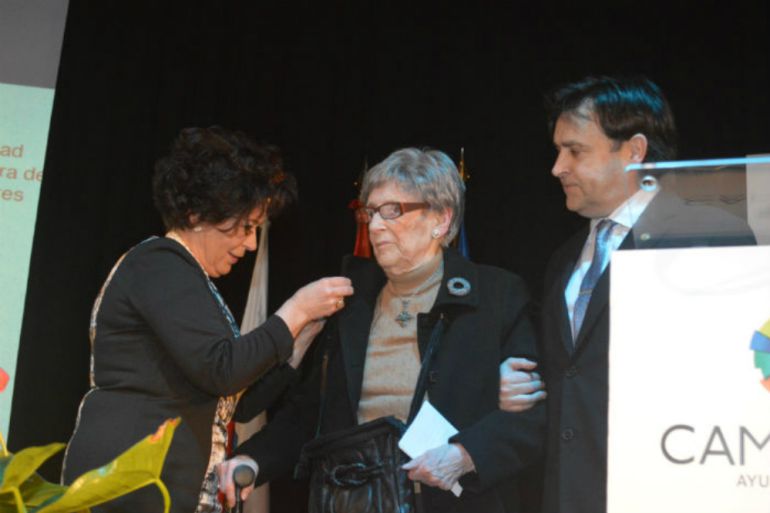Imagen del homenaje recibido por Carmen González Echegaray en el año 2014. Imagen del homenaje recibido por Carmen González Echegaray en el año 2014.