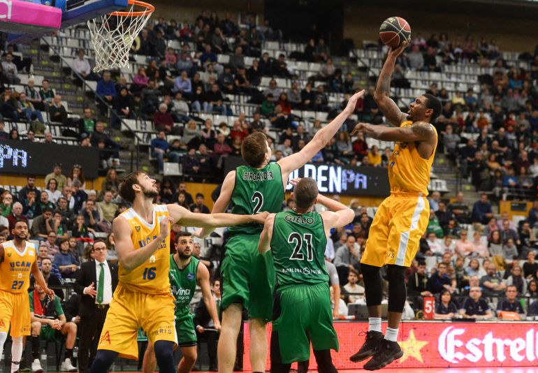 El UCAM gana en Badalona y acaba octavo la primera vuelta... pero se queda sin Copa El UCAM gana en Badalona y acaba octavo la primera vuelta... pero se queda sin Copa