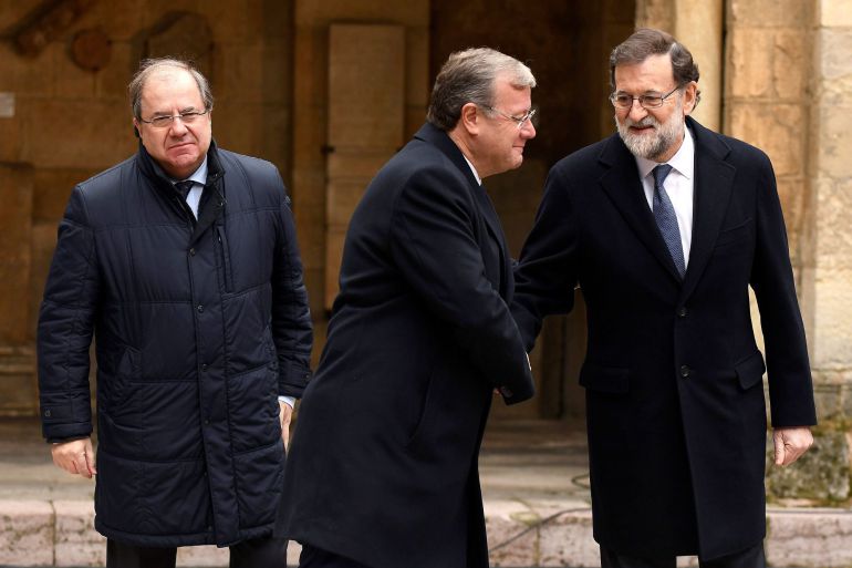 El presidente del Gobierno Mariano Rajoy acompañado del presidente de la Junta de Castilla y León, Juan Vicente Herrera (i), y del alcalde de León, Antonio Silván El presidente del Gobierno Mariano Rajoy acompañado del presidente de la Junta de Castilla y León, Juan Vicente Herrera (i), y del alcalde de León, Antonio Silván