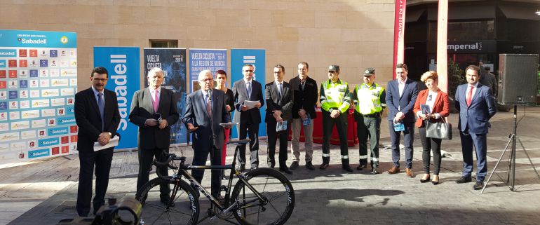 Alejandro Valverde se pondrá a punto en la XXXVIII Vuelta a la Región Alejandro Valverde se pondrá a punto en la XXXVIII Vuelta a la Región
