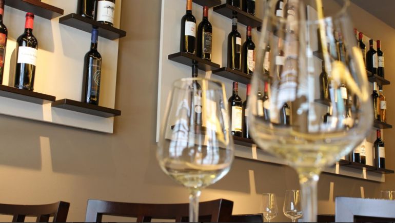 Los vinos de alta gama a tu alcance los jueves en el Lubre (Lugo) Los vinos de alta gama a tu alcance los jueves en el Lubre (Lugo)