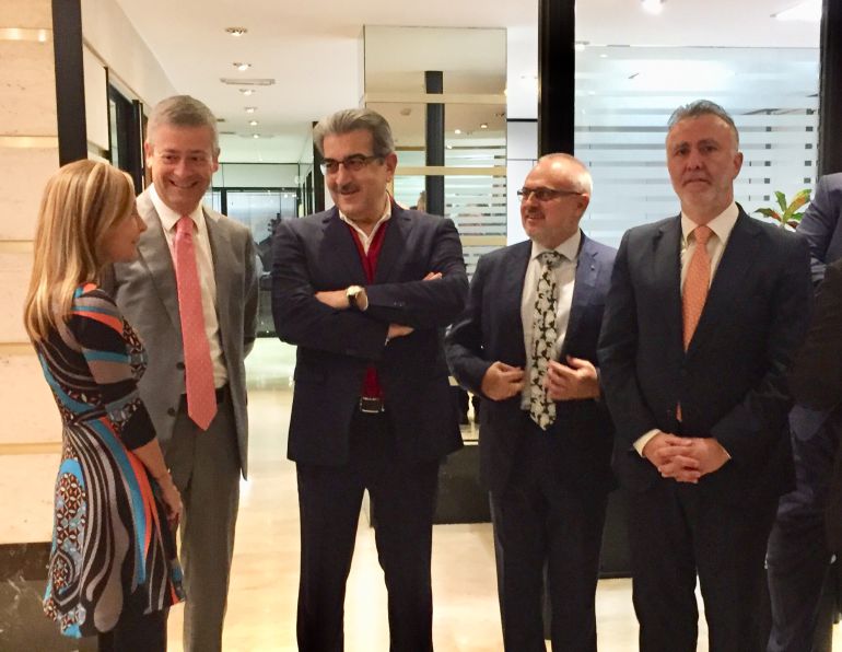Piden a CC que se sume al consenso o el sistema electoral se decidirá en Madrid Piden a CC que se sume al consenso o el sistema electoral se decidirá en Madrid