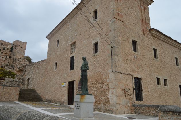 Actual edificio del Archivo Histórico, cárcel de Cuenca en el siglo XIX. Actual edificio del Archivo Histórico, cárcel de Cuenca en el siglo XIX.