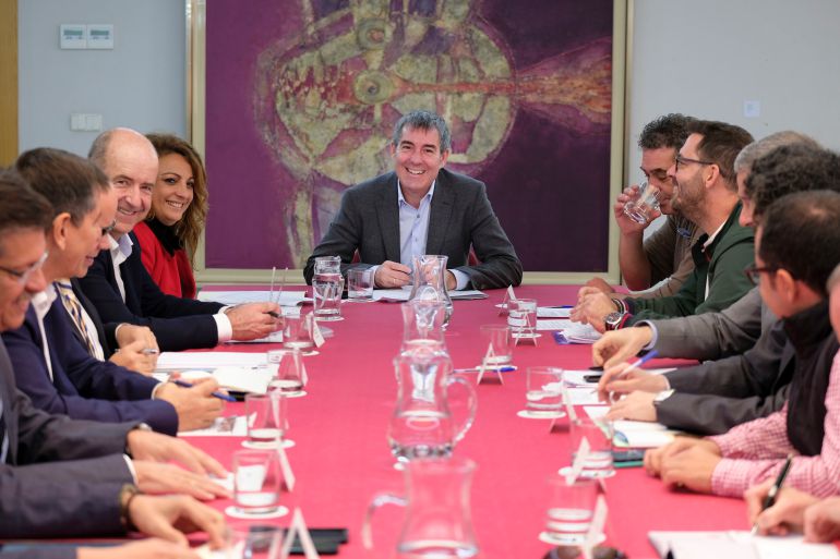 Gobierno, sindicatos y patronal firman la Concertación Social Gobierno, sindicatos y patronal firman la Concertación Social