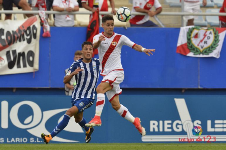 El Lorca FC se mide al Rayo Vallecano con poco margen de error tras siete derrotas El Lorca FC se mide al Rayo Vallecano con poco margen de error tras siete derrotas