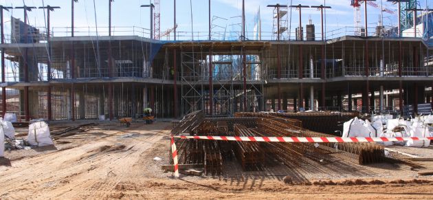 El edificio de Consultas Externas es el más avanzado. El edificio de Consultas Externas es el más avanzado.