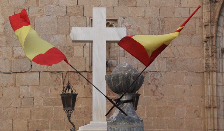 Cruz de los Caídos de Callosa del Segura Cruz de los Caídos de Callosa del Segura