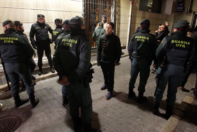 Se retira la Cruz de los Caídos de Callosa Se retira la Cruz de los Caídos de Callosa