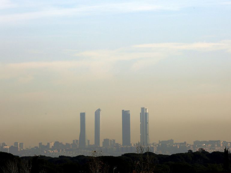 Madrid quiere prohibir que circulen vehículos sin etiqueta ambiental en la almendra central con escenario 2 Madrid quiere prohibir que circulen vehículos sin etiqueta ambiental en la almendra central con escenario 2
