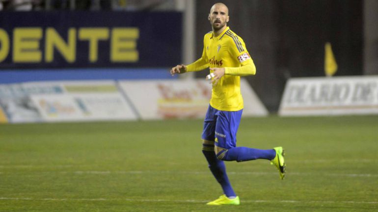 El Real Murcia intenta el fichaje de Iván Malón y Charlie Dean ya es oficial El Real Murcia intenta el fichaje de Iván Malón y Charlie Dean ya es oficial