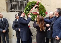 Sevilla recuerda el 20 aniversario del asesinato de Alberto Jiménez Becerril y Ascensión