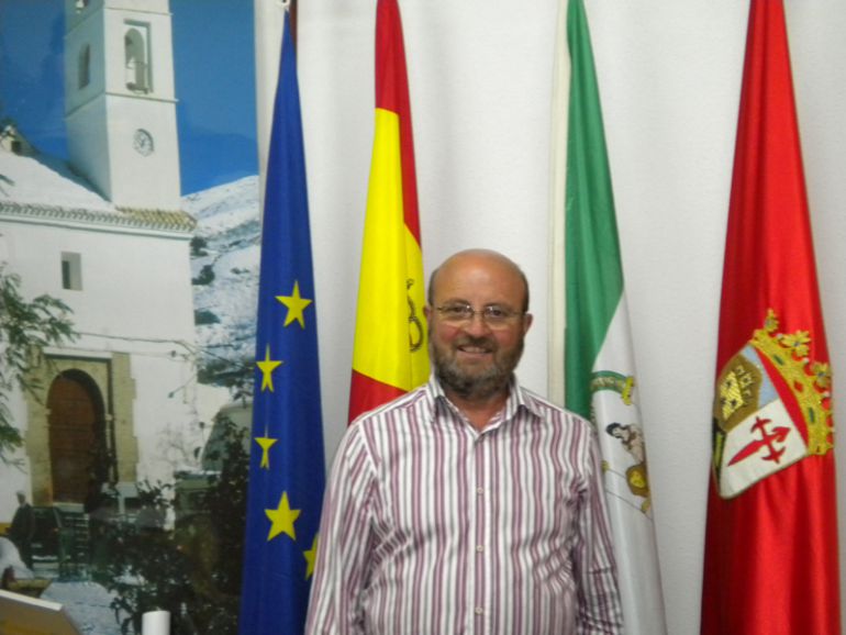 José Segura, alcalde del pueblo de Bacares. José Segura, alcalde del pueblo de Bacares.