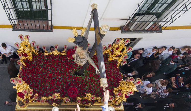 Espectacular imagen del paso del Cristo del Buen Fin Espectacular imagen del paso del Cristo del Buen Fin