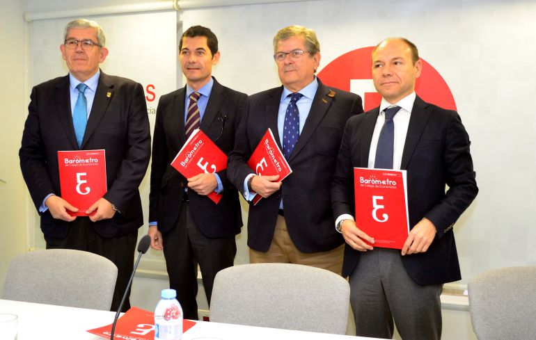 Las incertidumbres políticas moderan el optimismo de los economistas murcianos Las incertidumbres políticas moderan el optimismo de los economistas murcianos